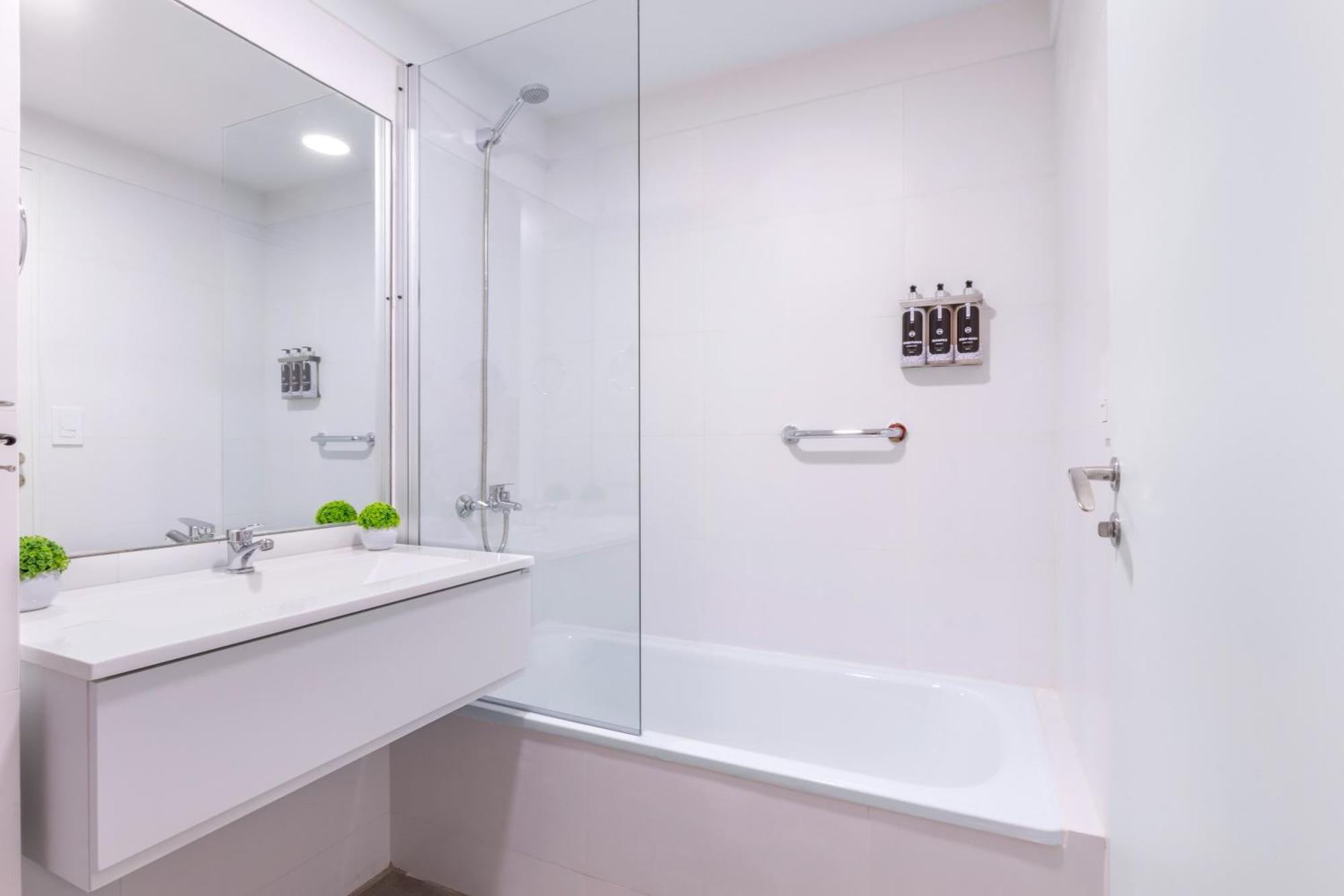 Deluxe Apartments In Downtown By Buerentals - Buenos Aires — Photos 3